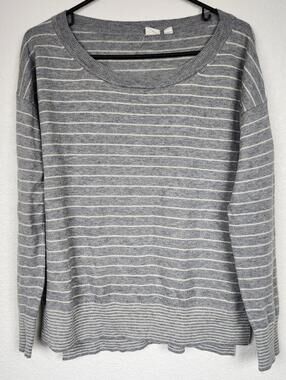 Vintage Y2K Grey Gray Striped Small Gap Sweater